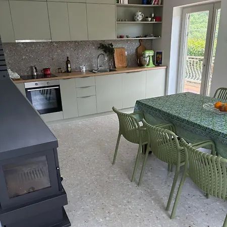 Island Escape Cres Villa