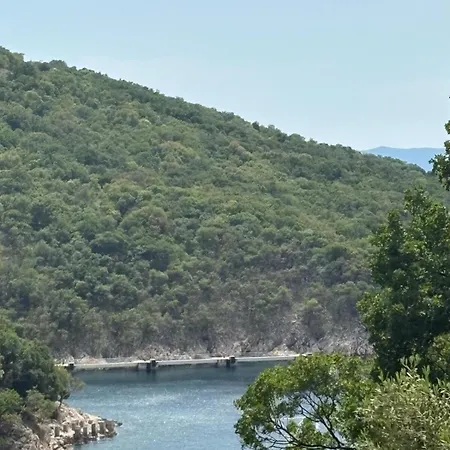 Island Escape Cres * Porozina