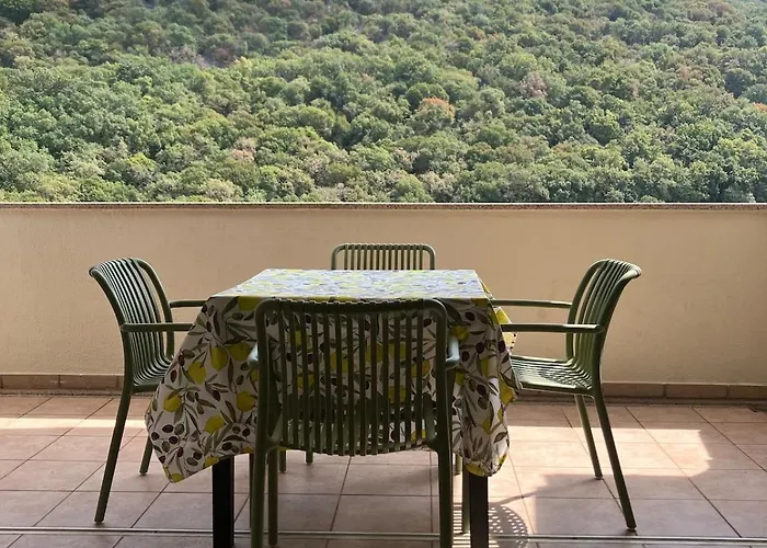 Island Escape Cres * Porozina
